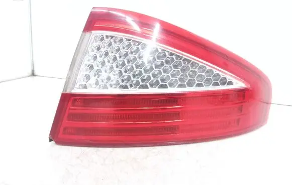 Ford Mondeo MK IV Rear/tail lights 7S7113404A