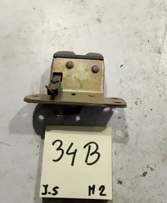 Volvo S40, V40 Tailgate lock latch 30802821