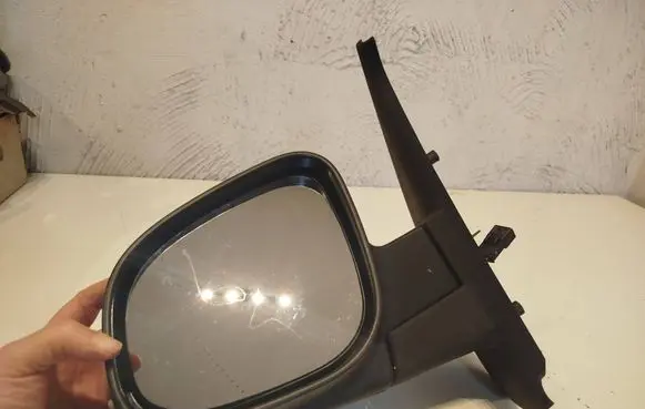 Renault Kangoo II Front door electric wing mirror 6132L