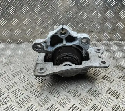 Volvo V60 Engine mount bracket 31480549