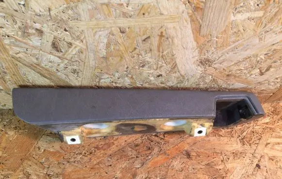 Mercedes-Benz E W124 Rear seat armrest 