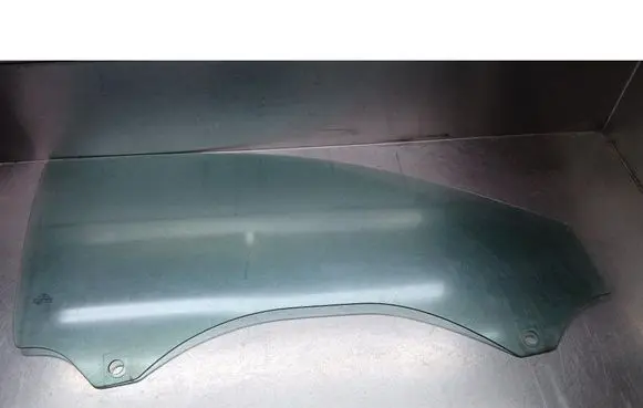 Audi A3 S3 8P Front door window glass four-door 