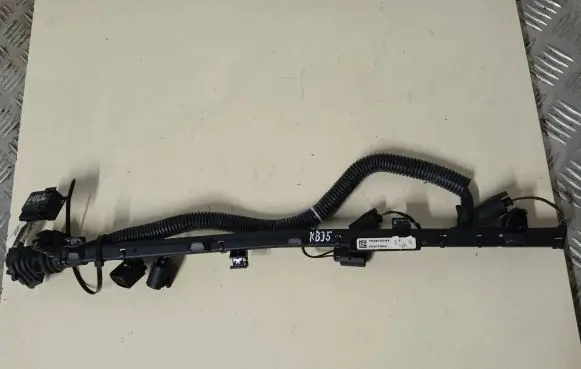BMW 3 F30 F35 F31 Fuel injector wires 8572426
