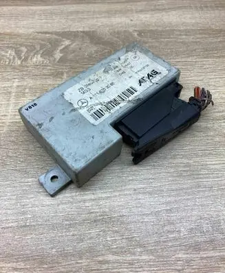 Mercedes-Benz E W211 Other control units/modules A2118703085 WithPlug