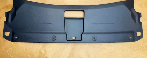 Audi Q3 8U Radiator trim 8U0807081B
