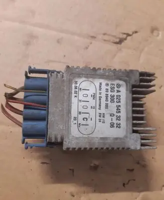 Mercedes-Benz A W168 Coolant fan relay A0255453232 ESG300 898940000