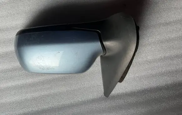 Mazda 2 Front door electric wing mirror