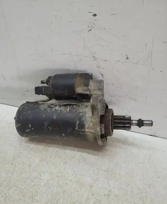Volkswagen PASSAT B4 Starter motor 0331303147647