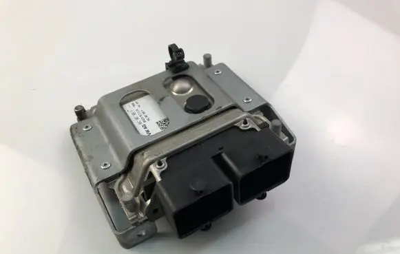 Volkswagen Golf VII Other control units/modules 04C907309P
