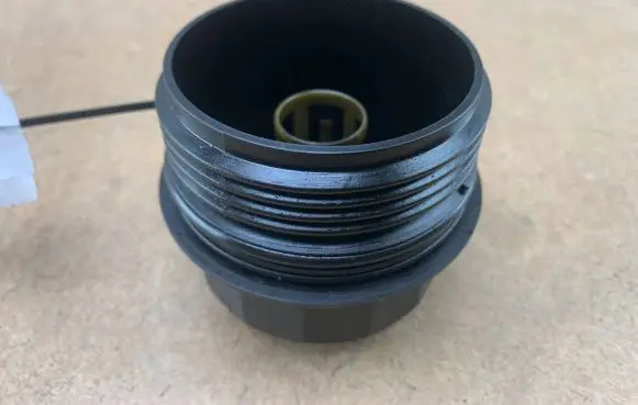 BMW 5 F10 F11 Oil filter cover 8515220 11428515220