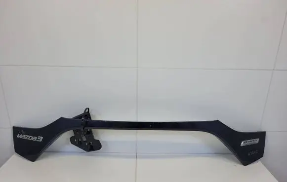 Mazda 3 III Tailgate trim BJT650813