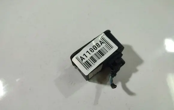 Opel Zafira A Electric window control switch 13363201