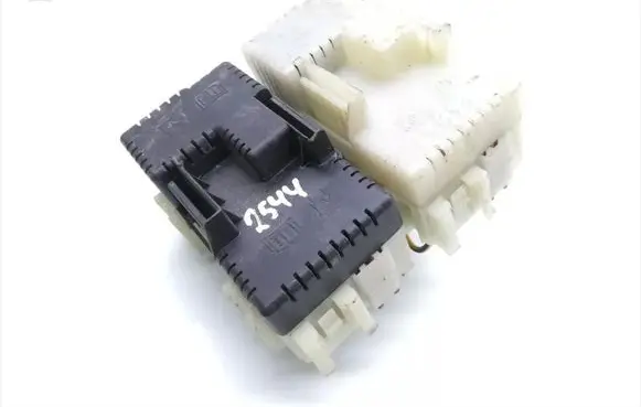 Ford Galaxy Fuse module