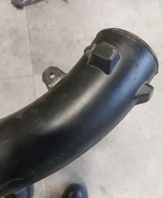 Ford Expedition Turbo air intake inlet pipe/hose JL349R530AA 37808211021