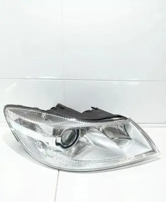 Skoda Octavia Mk2 (1Z) Headlight/headlamp 16788802RE 7L6941329B 5DV00961000