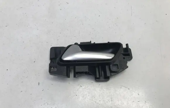 Opel Mokka B Rear door interior handle 98201553