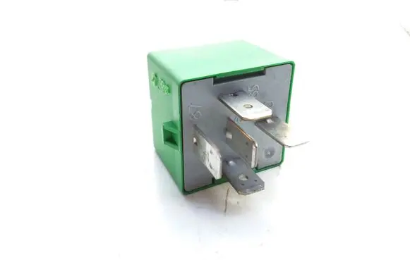 Peugeot 807 Hazard warning light relay 12V35A03531