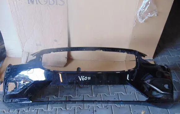 Volvo V60 Front bumper 31690589