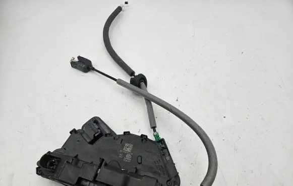 Audi Q3 F3 Front door lock C65TC837016