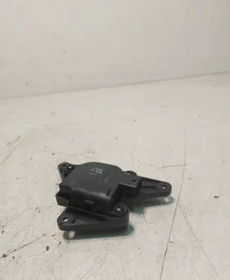 Hyundai Sonata Air flap motor/actuator