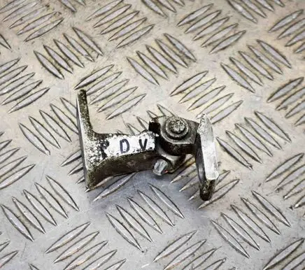 Audi A6 S6 C7 4G Front door upper hinge 4G0831402A