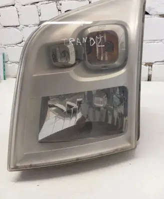 Ford Transit Headlight/headlamp 10100748