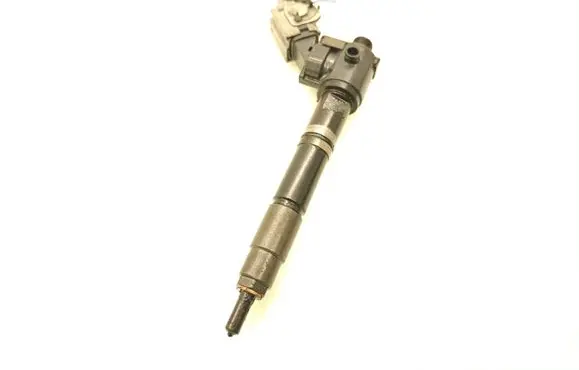 Volvo S60 Fuel injector 31405404