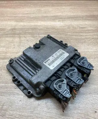 Renault Megane II Engine control unit/module ECU 8200391966 0281011776