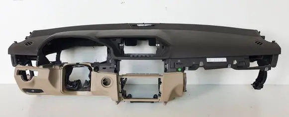 Mercedes-Benz E W212 Dashboard
