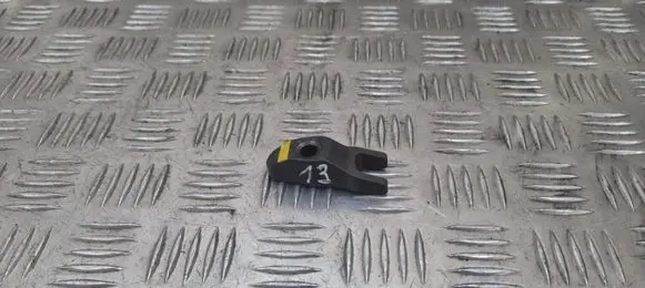 KIA Sportage Fuel Injector clamp holder 