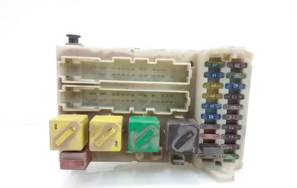 Ford Mondeo MK II Fuse module 93BG14K150AD