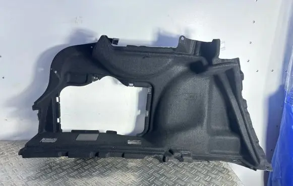 Trunk/boot lower side trim panel