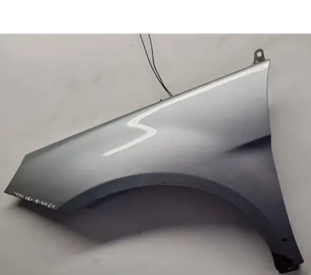 Mercedes-Benz B W245 Fender