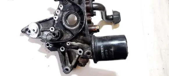 Mitsubishi Colt Oil pump 