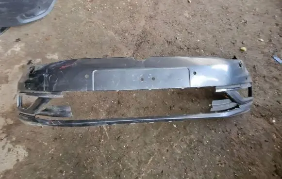 Volkswagen Golf VII Front bumper 5G0807221