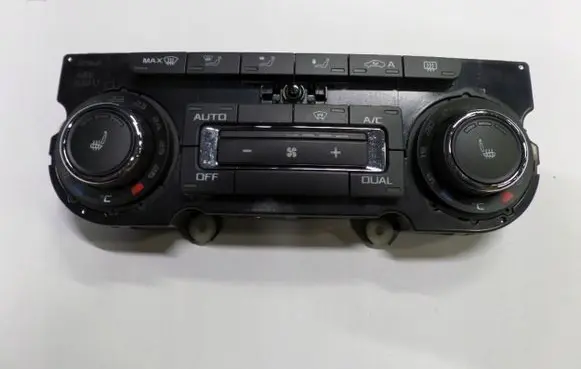 Skoda Yeti (5L) Climate control unit 3T0907044CJ