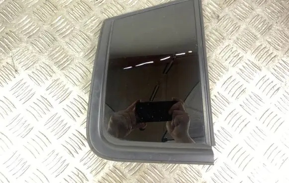 Jeep Compass Rear side window