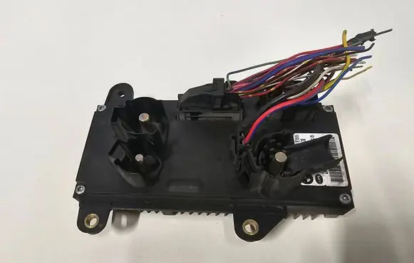 BMW 7 E65 E66 Power management control unit 6953995 243052