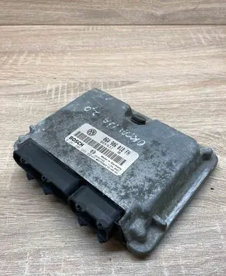 Skoda Octavia Mk1 (1U) Engine control unit/module ECU 06A906018FH 0261206266