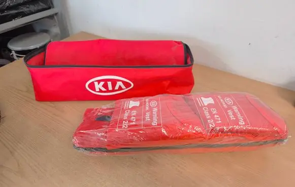 KIA Ceed First aid kit E889066000