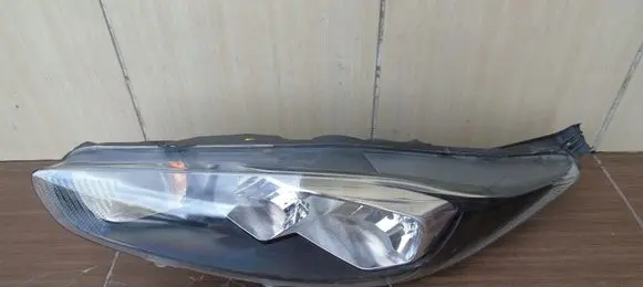 Ford Fiesta Headlight/headlamp C1BB13W030AF