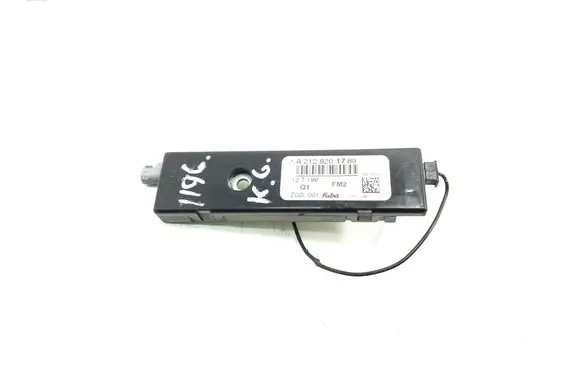 Mercedes-Benz CLS C218 X218 Aerial antenna amplifier A2128201789