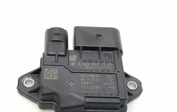 Mercedes-Benz E W213 Glow plug pre-heat relay A6549001300