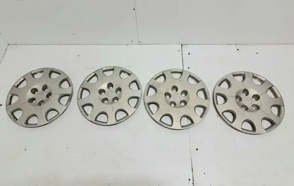 Honda FR-V R16 wheel hub/cap/trim 