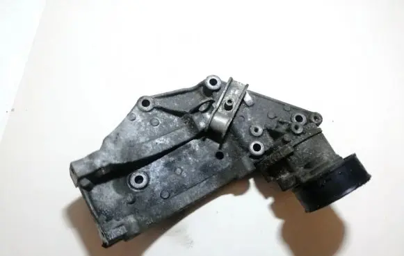 Peugeot 407 Engine mounting bracket 0861151549f 9682367380
