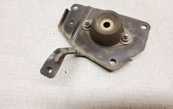 Peugeot 307 Engine mount bracket 965825