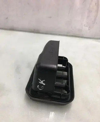 Mercedes-Benz EQA Quarter panel pressure vent A2478300902