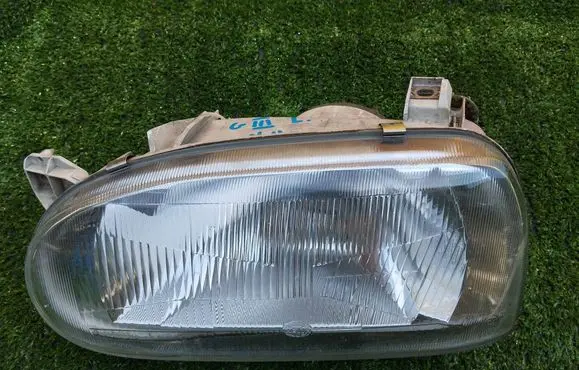 Volkswagen Golf III Headlight/headlamp 13886100 138861