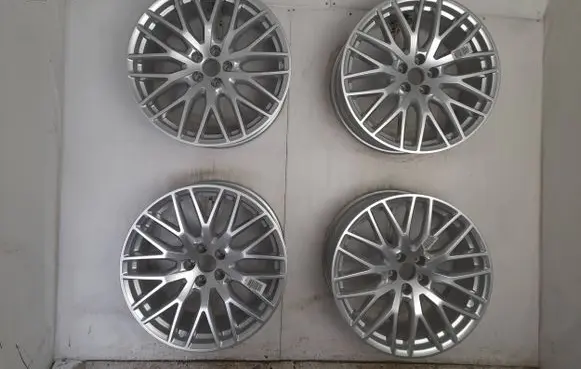 Audi A5 8T 8F R20 alloy rim 4M0601025DQ