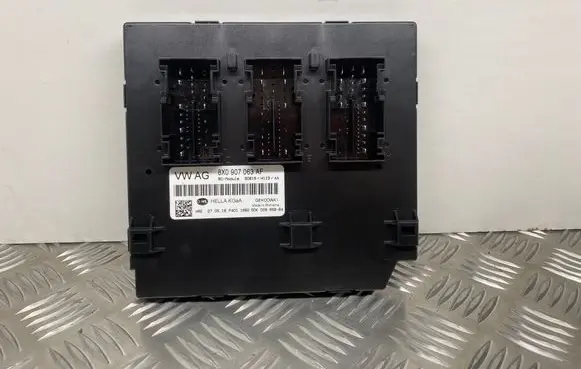 Audi S1 BSM Control unit 8X0907063AF 8X0907063